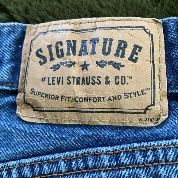 Cropped size 36 Signature Straight Leg - Picture 1 of 10